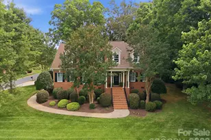 1016 Firethorne Club Dr, Waxhaw, NC 28173 - Photo 2