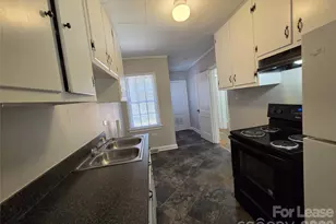 322 W McCubbins St, Salisbury, NC 28144 - Photo 6