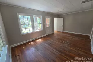 322 W McCubbins St, Salisbury, NC 28144 - Photo 4
