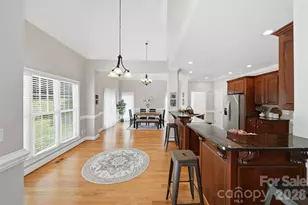 1110 Mayfield Cir NW, Conover, NC 28613 - Photo 4
