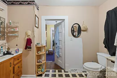 106 N Main Street, Granite Falls, NC 28630 - Photo 18
