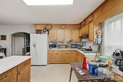 106 N Main Street, Granite Falls, NC 28630 - Photo 10
