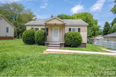 913 Edgemont Avenue, Belmont, NC 28012 - Photo 1