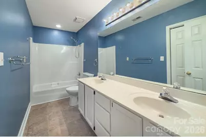 2000 Victorian Place, Charlotte, NC 28203 - Photo 30