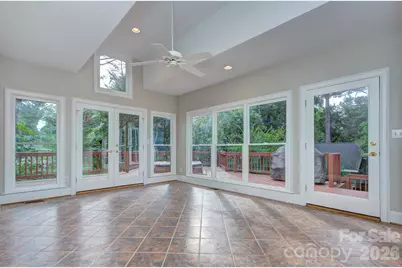2000 Victorian Place, Charlotte, NC 28203 - Photo 26