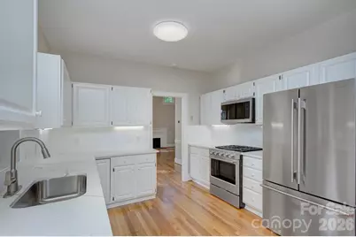 2000 Victorian Place, Charlotte, NC 28203 - Photo 14