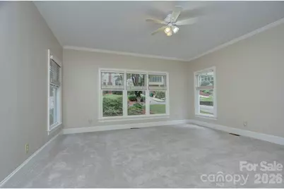 2000 Victorian Place, Charlotte, NC 28203 - Photo 18