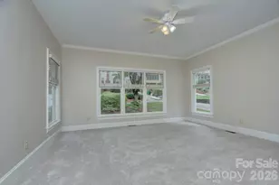 2000 Victorian Pl, Charlotte, NC 28203 - Photo 18
