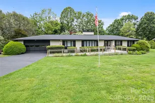225 Valley View Terrace, Waynesville, NC 28786 - Photo 1