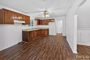 80 Ridge St, Marion, NC 28752 - Photo 4