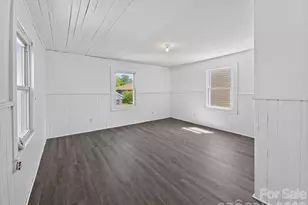 80 Ridge St, Marion, NC 28752 - Photo 10