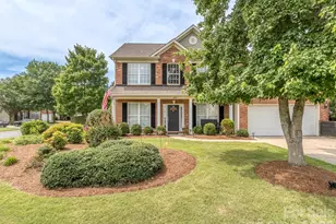 403 Lafinca Ct, Fort Mill, SC 29708 - Photo 2