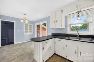 205 Gaddis Dr, Mount Holly, NC 28120 - Photo 14