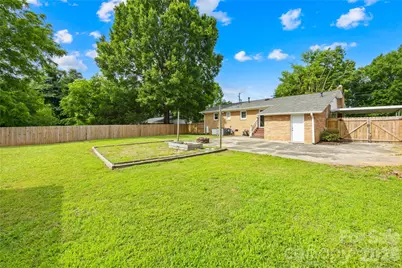 205 Gaddis Drive, Mount Holly, NC 28120 - Photo 6