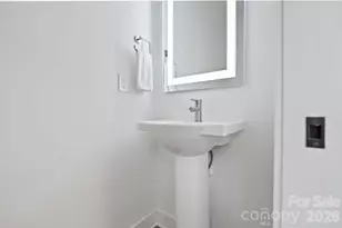 1935 W Trade St, Charlotte, NC 28216 - Photo 6