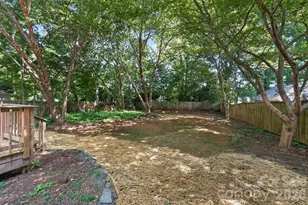 7812 Surreywood Pl, Charlotte, NC 28270 - Photo 16