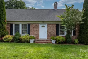 15 Sixth Em St, Marion, NC 28752 - Photo 4