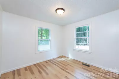 215 Merchant Street, Asheville, NC 28803 - Photo 18