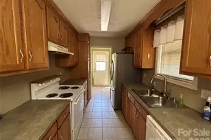143 Allendale St, Lincolnton, NC 28092 - Photo 18