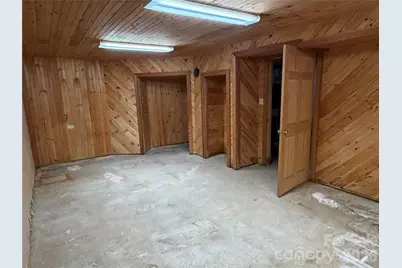 901 Ridgecrest Drive NE, Lenoir, NC 28645 - Photo 20