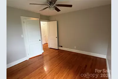 901 Ridgecrest Drive NE, Lenoir, NC 28645 - Photo 10