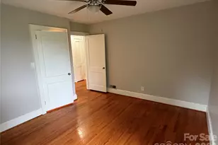 901 Ridgecrest Dr NE, Lenoir, NC 28645 - Photo 10