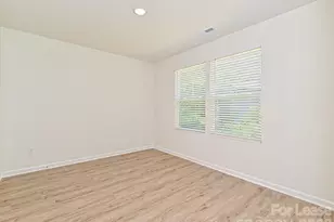 1725 E Cloaninger Ave, Statesville, NC 28625 - Photo 20