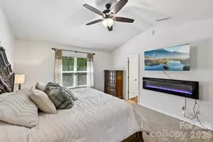 2206 Turtle Point Rd, Charlotte, NC 28262 - Photo 16