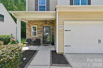 2206 Turtle Point Road, Charlotte, NC 28262 - Photo 2