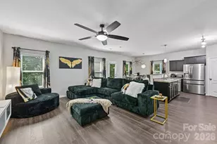 2206 Turtle Point Rd, Charlotte, NC 28262 - Photo 6