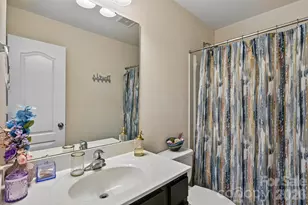 2206 Turtle Point Rd, Charlotte, NC 28262 - Photo 22
