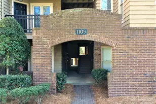 1109 E Morehead St, Charlotte, NC 28204 - Photo 4