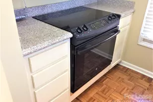 1109 E Morehead St, Charlotte, NC 28204 - Photo 8