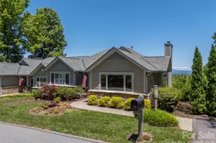 2 Meadow Ridge Ln, Hendersonville, NC 28739 - Photo 2