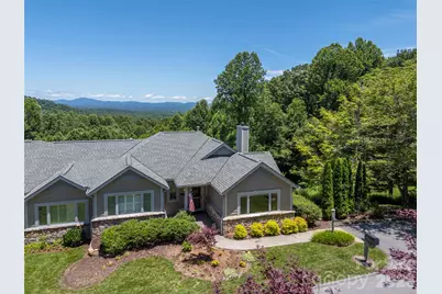 2 Meadow Ridge Lane, Hendersonville, NC 28739 - Photo 4