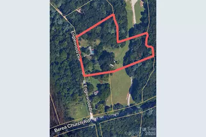 82 Englewood Drive, Hendersonville, NC 28739 - Photo 2