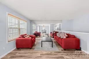 8521 Castle Pine Ct, Charlotte, NC 28226 - Photo 2