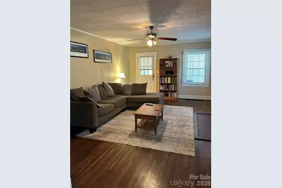 1920 Wood Dale Terrace, Charlotte, NC 28203 - Photo 4