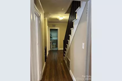 1920 Wood Dale Terrace, Charlotte, NC 28203 - Photo 8