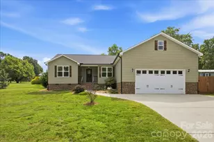 3788 Rene Ln, Maiden, NC 28650 - Photo 2