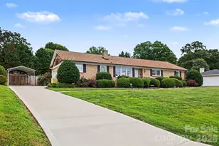 114 Carderock Ct, Charlotte, NC 28214 - Photo 2