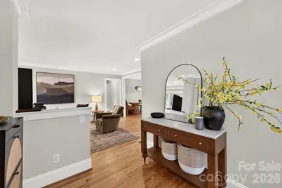 2120 Dalehurst Drive, Charlotte, NC 28205 - Photo 6