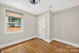 2120 Dalehurst Dr, Charlotte, NC 28205 - Photo 34