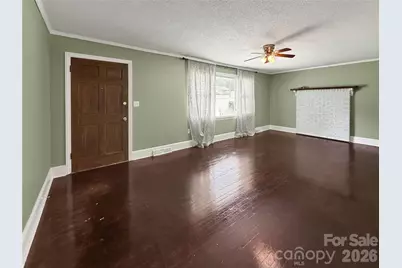 113 Pinewood Avenue, Clinton, SC 29325 - Photo 4