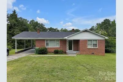 113 Pinewood Avenue, Clinton, SC 29325 - Photo 1