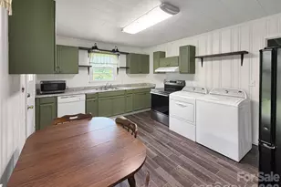 113 Pinewood Ave, Clinton, SC 29325 - Photo 6