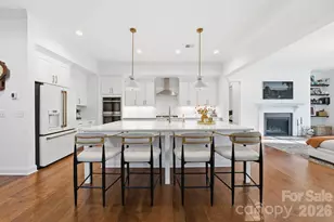 16515 Munson Hill Rd, Charlotte, NC 28278 - Photo 2