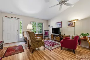 107 London Ct, Brevard, NC 28712 - Photo 4