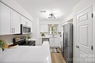 9808 Emerald Point Dr, Charlotte, NC 28278 - Photo 26