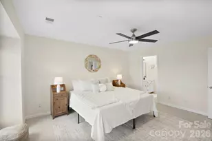 9808 Emerald Point Dr, Charlotte, NC 28278 - Photo 32